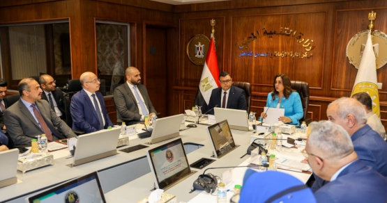 وزيرا التنمية المحلية والإسكان يترأسان اجتماع اللجنة العليا لتراخيص المحال العامة لبحث تيسير وتبسيط إجراءات إصدار التراخيص المختلفة بالمحافظات